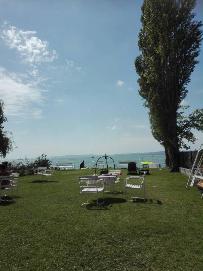 Vizparti Apartmanok Szantod Bagian luar foto